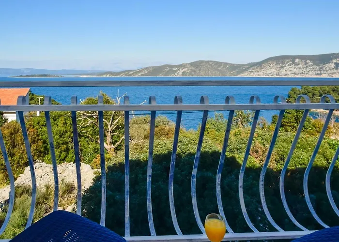 Lolita By Interhome * Račišće