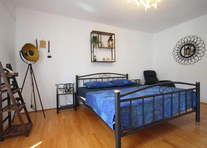 Lolita By Interhome Račišće